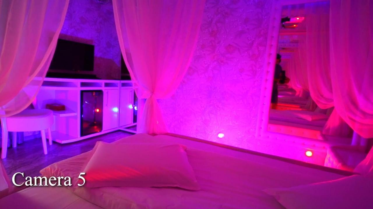 Room 5