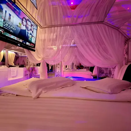 Anadi Hotel Boutique Only Adult-3